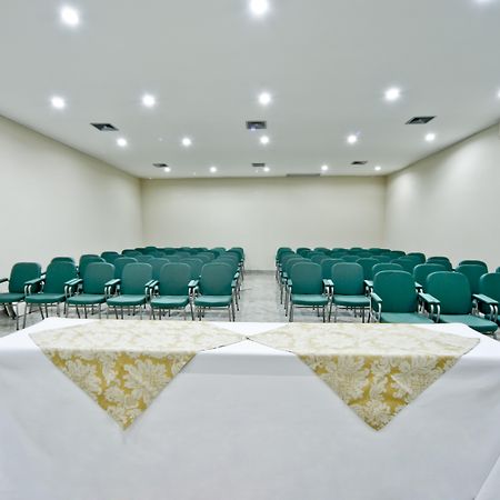 Hotel Golden Park Curitiba By Nacional Inn Exterior photo