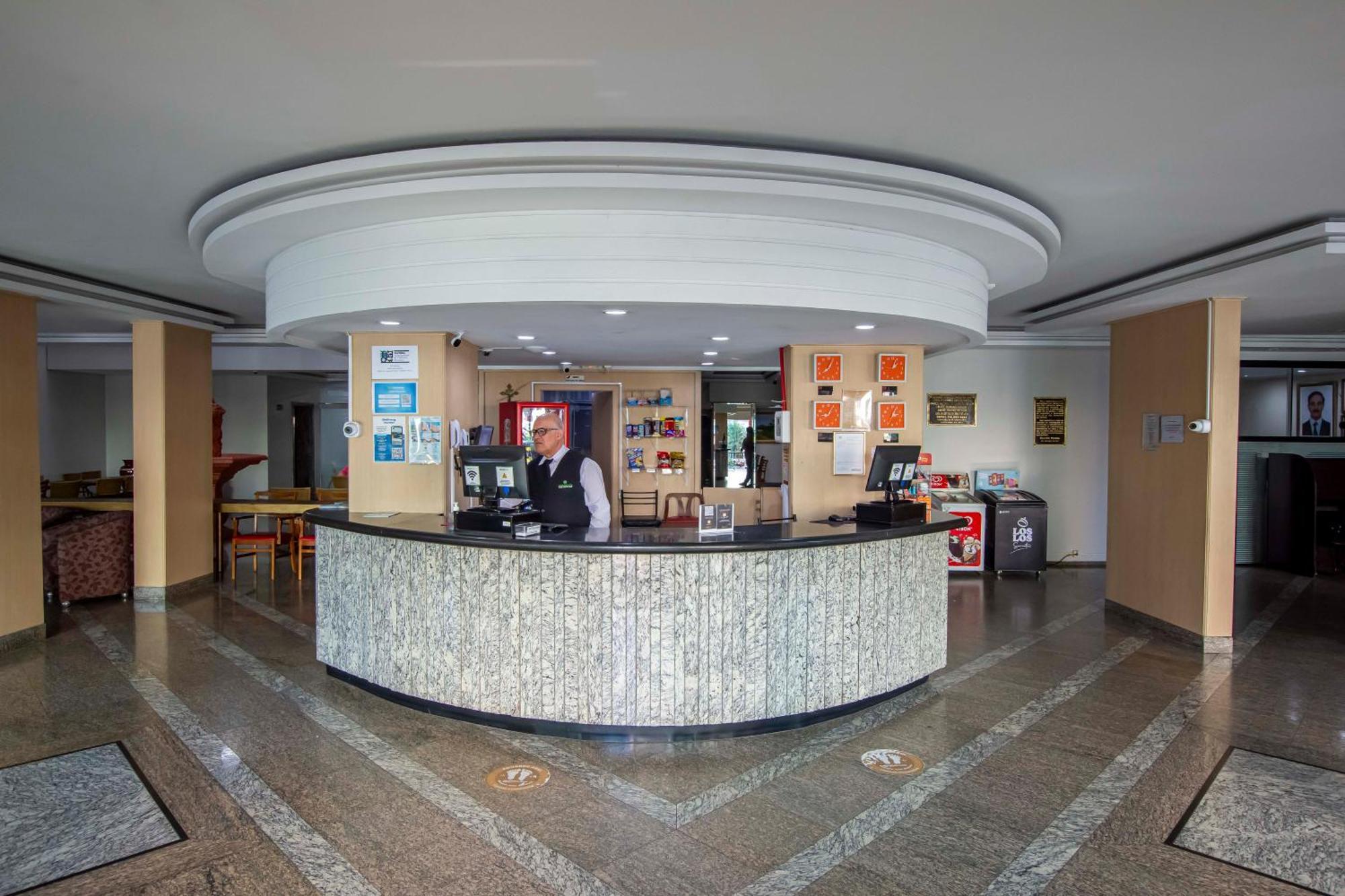 Hotel Golden Park Curitiba By Nacional Inn Exterior photo