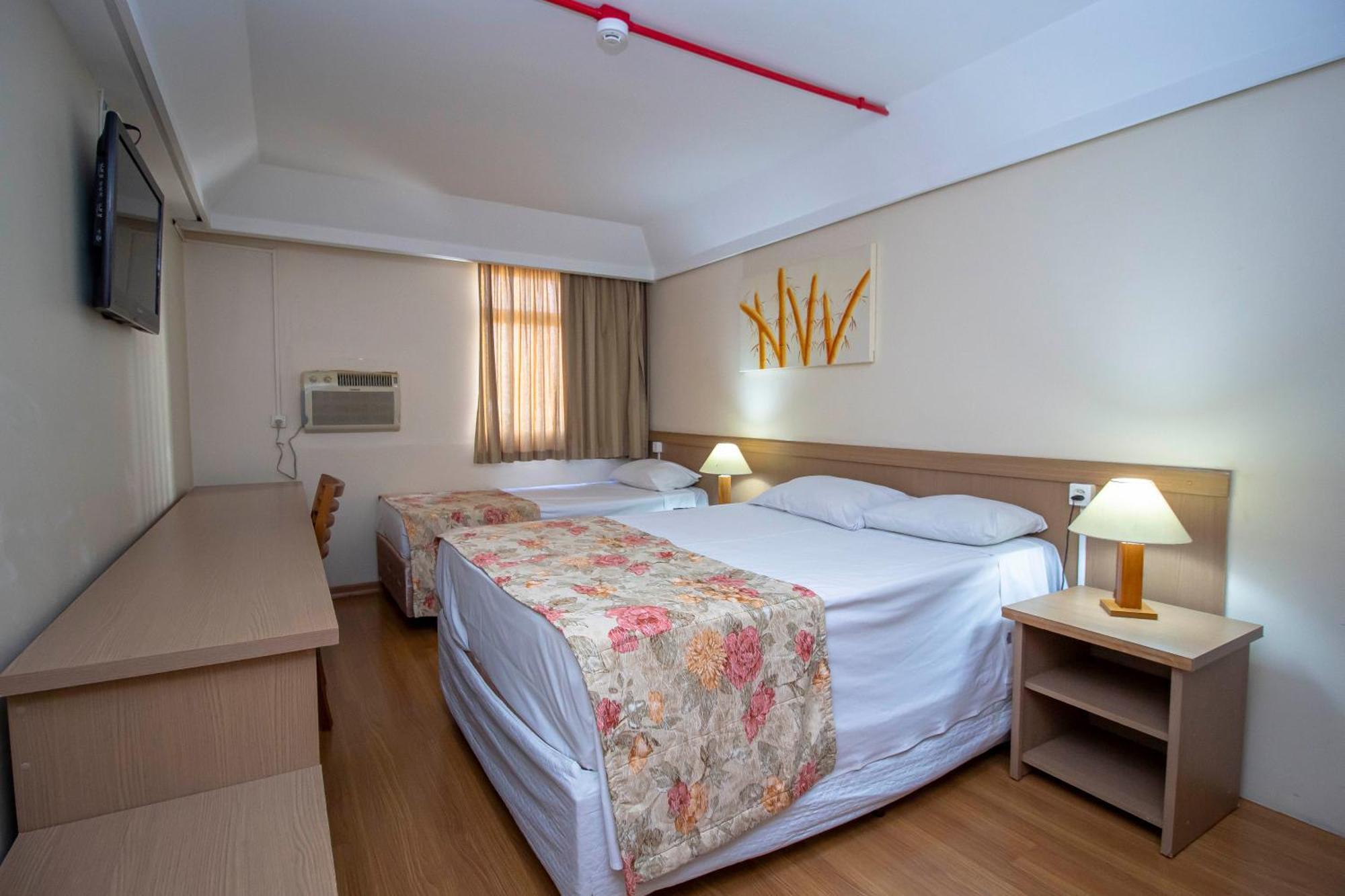 Hotel Golden Park Curitiba By Nacional Inn Exterior photo