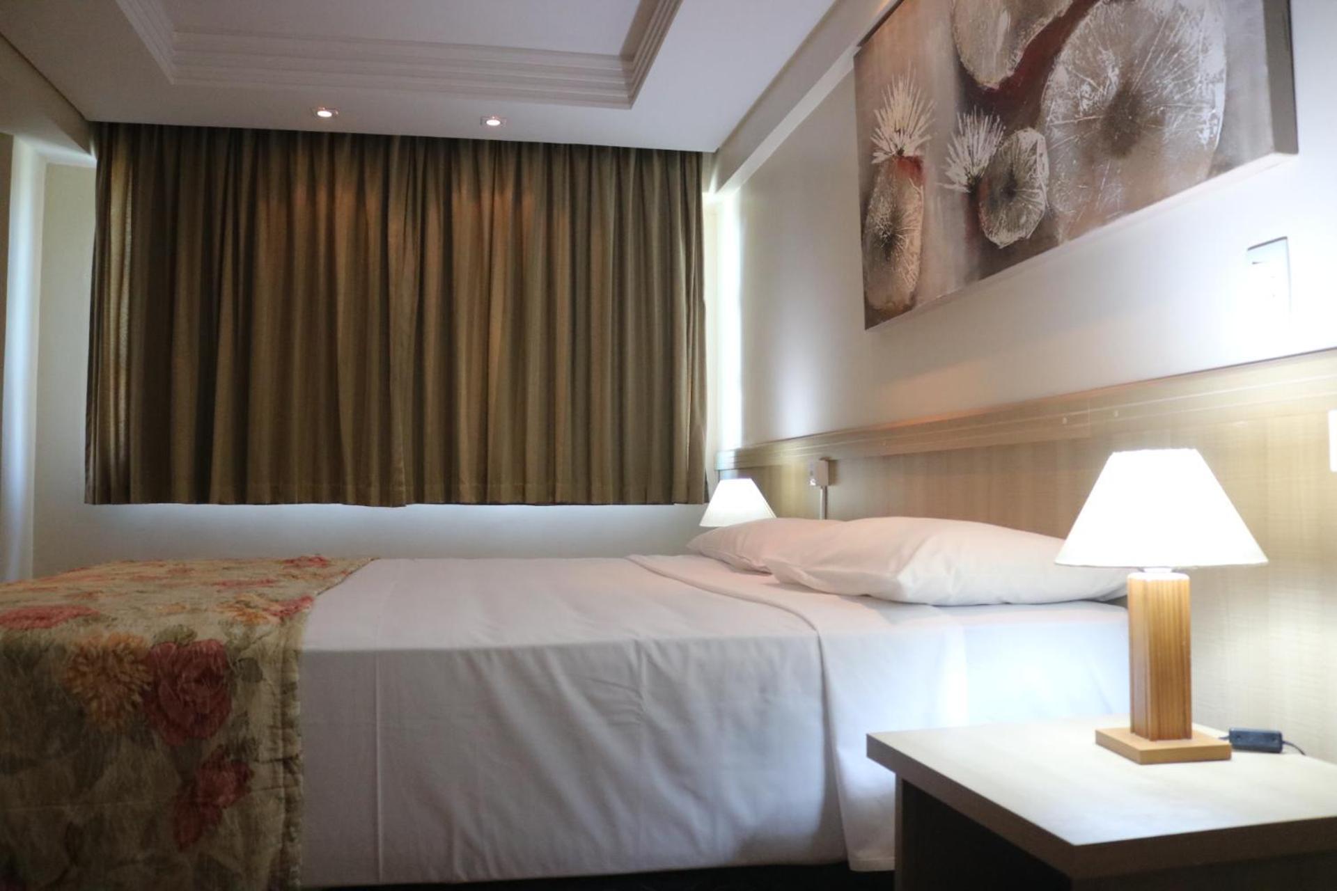 Hotel Golden Park Curitiba By Nacional Inn Exterior photo