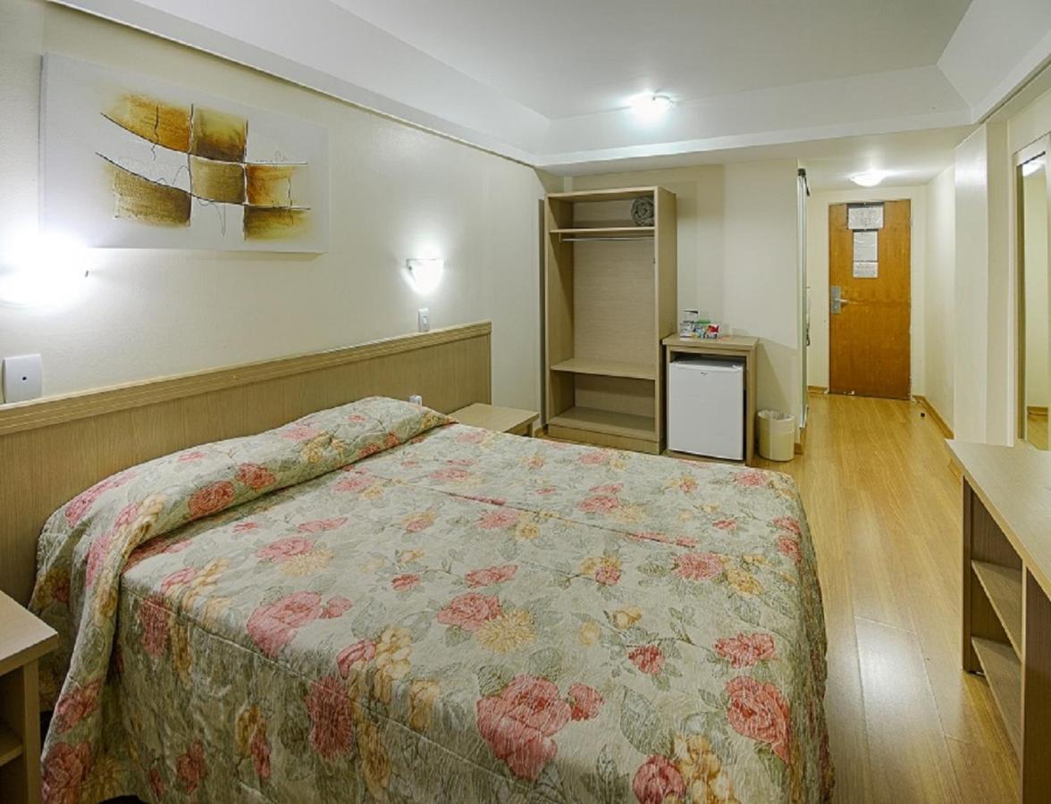 Hotel Golden Park Curitiba By Nacional Inn Exterior photo